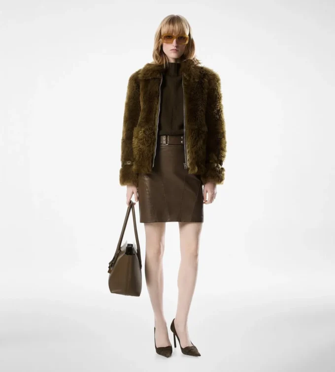 Blouson aus Lammfell mit Lederdetails Blouson aus Lammfell mit Lederdetails