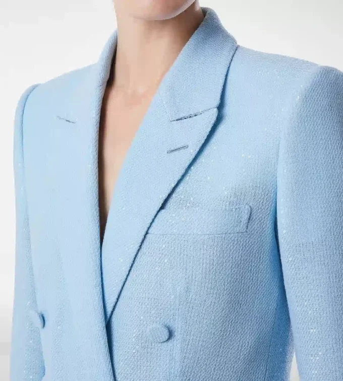 Doppelreihige Jacke aus Wollmischkrepp mit Pailletten Doppelreihige Jacke aus Wollmischkrepp mit Pailletten