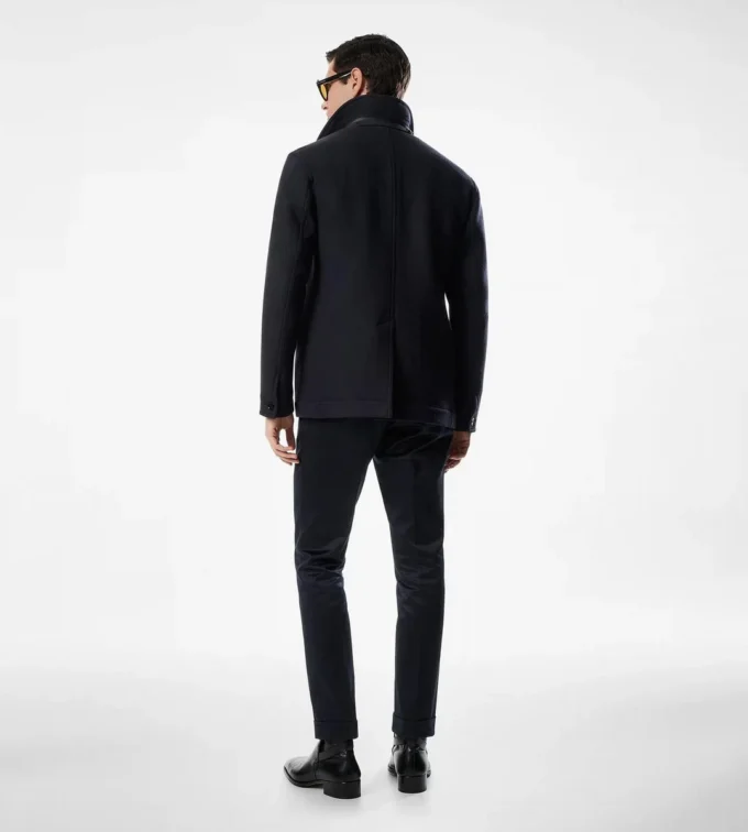 Doppelt teilbare Jacke aus Twill mit vier Taschen Doppelt teilbare Jacke aus Twill mit vier Taschen
