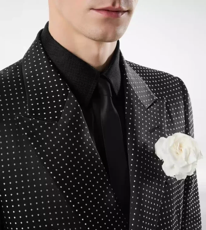 Duchesse-Jacke mit Polka-Dot-Jacquardmuster Duchesse-Jacke mit Polka-Dot-Jacquardmuster