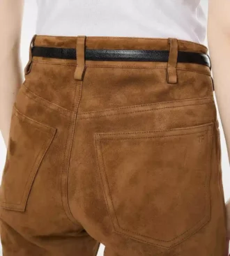 Fünf-Taschen-Hose aus vollnarbigem Lammwildleder mit geprägtem Tf-Logo