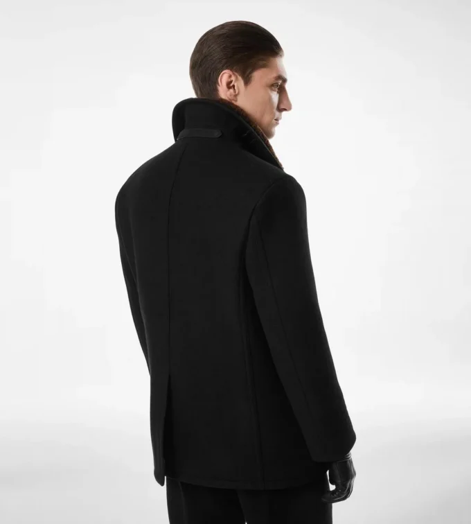 Peacoat aus Melton-Wolle und Lammfell Peacoat aus Melton-Wolle und Lammfell