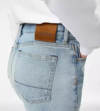 Stonewashed-Jeanshose mit geradem Schnitt Stonewashed-Jeanshose mit geradem Schnitt